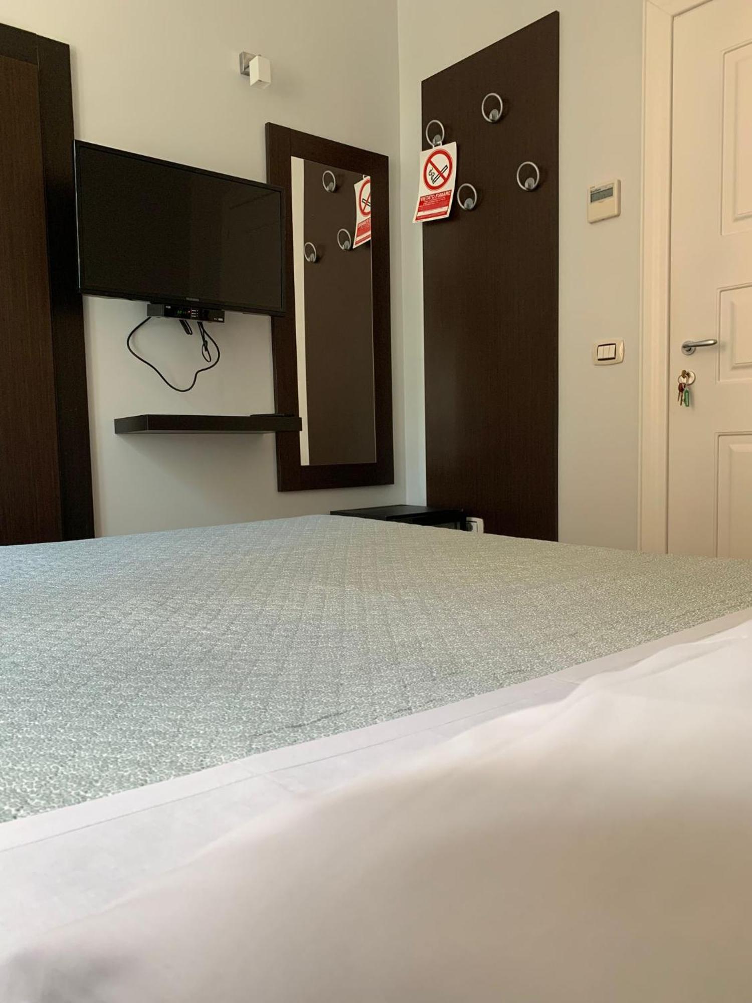 Thewesley Hotel Rome Room photo